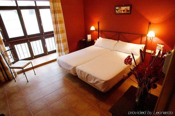Sercotel Toledo Imperial Ruang foto